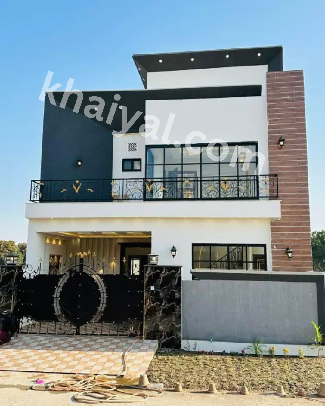 5 Marla Corner Triple Storey Ultra Modern Elevation for sale