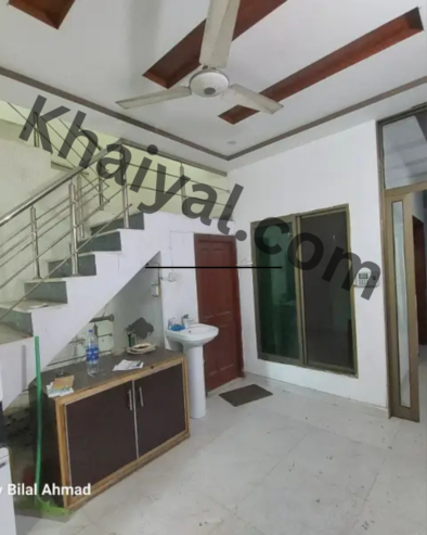 4 Marla 1st floor available for Rent