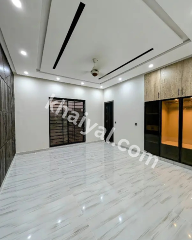 1-Kanal Designer Home Now Available For Sale