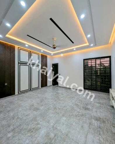 1-Kanal Designer Home Now Available For Sale
